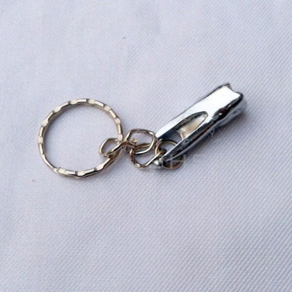 Molar Shaped Metal Tooth keychain - Image 2