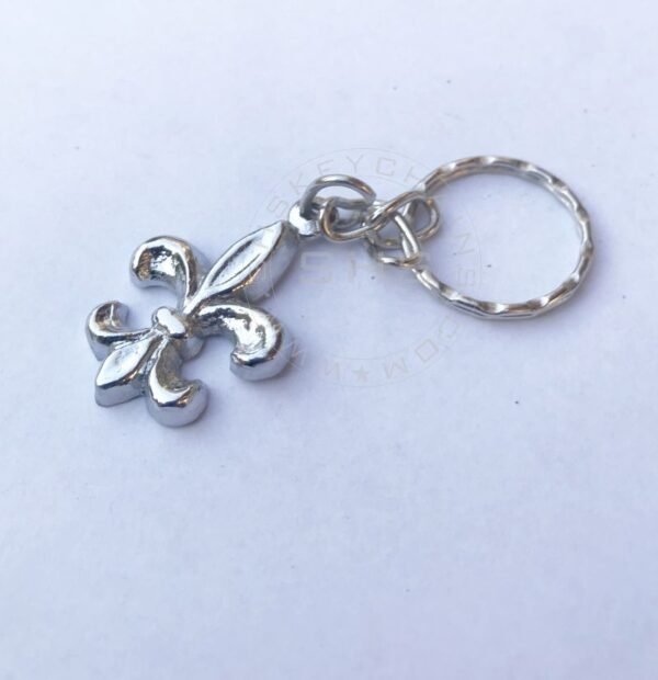 Fleur-De-Lis Antique Keychain - Image 5