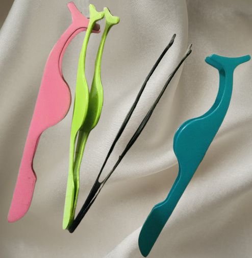 False-Eyelash-Extension-Stainless-Auxiliary-Clip-SS-removebg-preview - AM Surgicals | Dental Instruments